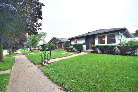 Photo of 8945 W Herbert Ave, Milwaukee, WI 53225 (MLS # 1981281)