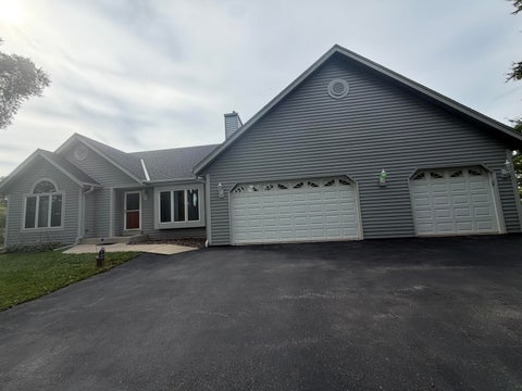 Photo of 2135 Sherman Rd, Jackson, WI 53037 (MLS # 1979977)
