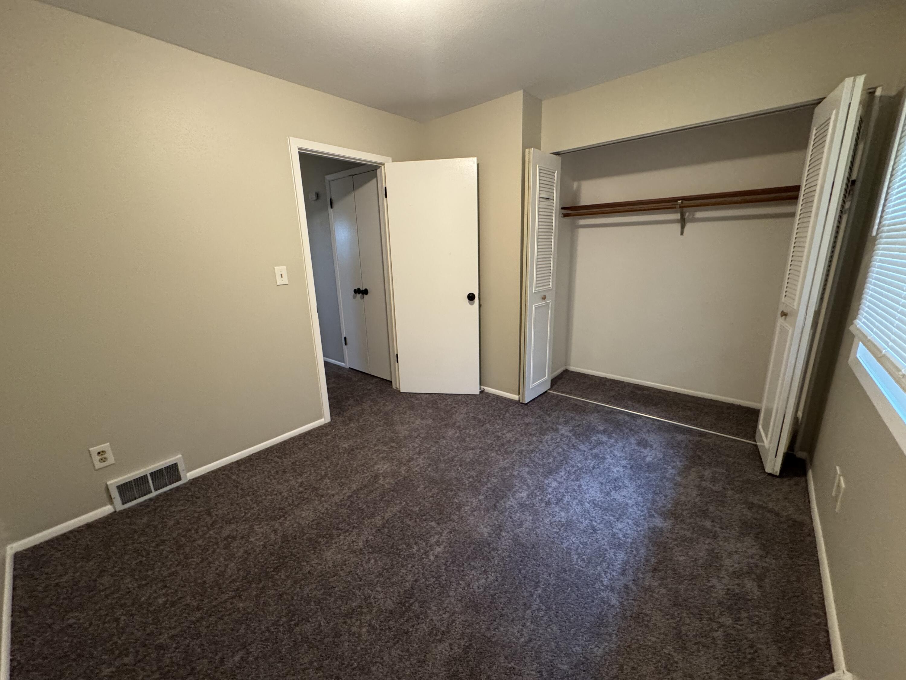 Milwaukee, Wisconsin 53223, United States, 3 Bedrooms Bedrooms, ,2 BathroomsBathrooms,Residential,Active,148427