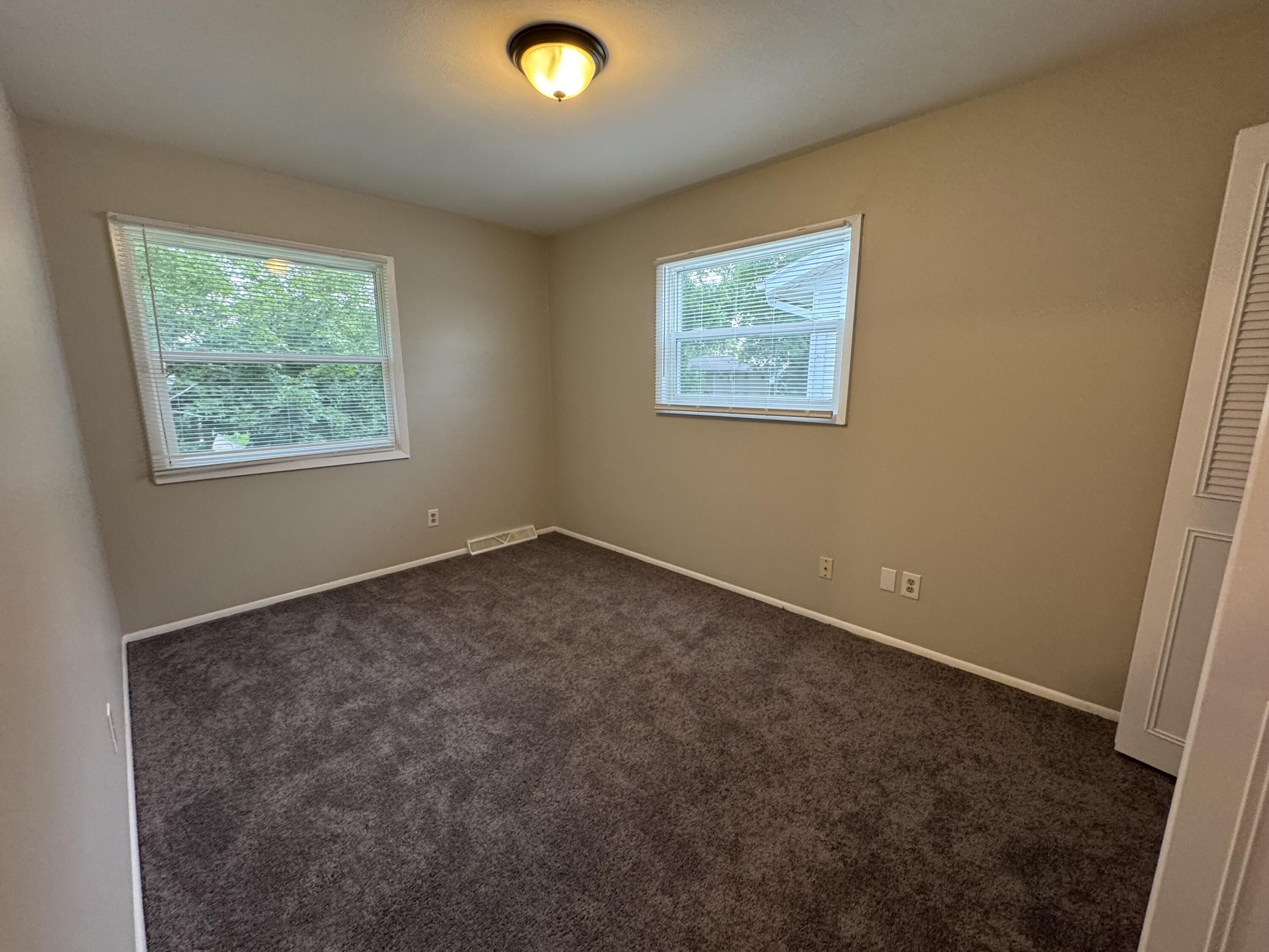 Milwaukee, Wisconsin 53223, United States, 3 Bedrooms Bedrooms, ,2 BathroomsBathrooms,Residential,Active,148427