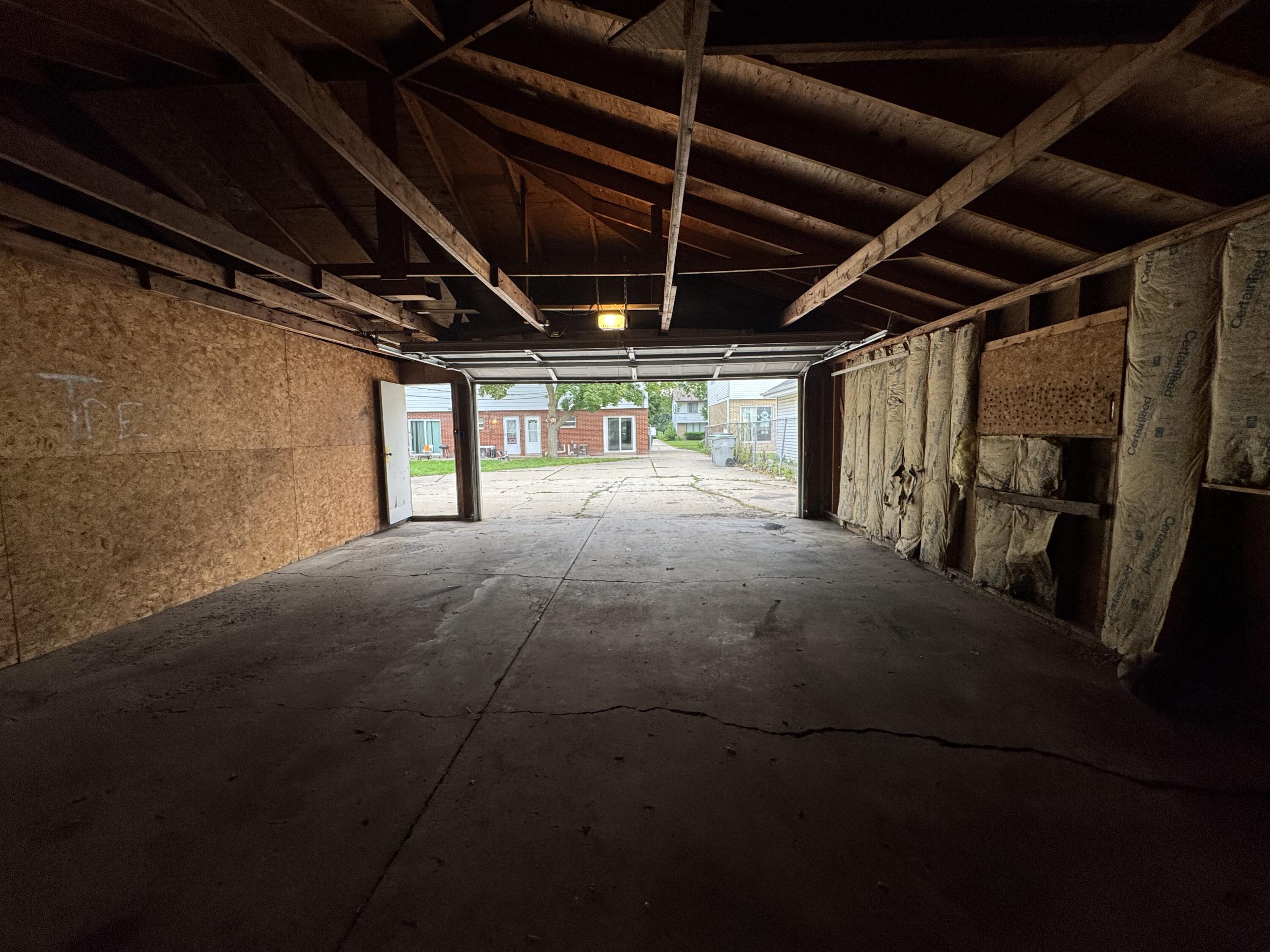 Milwaukee, Wisconsin 53223, United States, 3 Bedrooms Bedrooms, ,2 BathroomsBathrooms,Residential,Active,148427