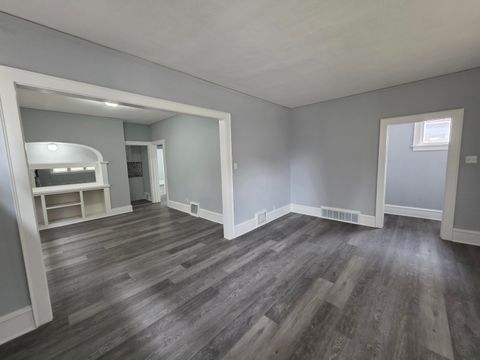 Photo of 1271 N 43rd St, Milwaukee, WI 53208 (MLS # 1955137)