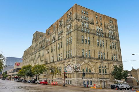 Photo of 270 E Highland Ave, Milwaukee, WI 53202 (MLS # 1939334)