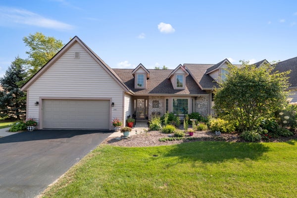 2081 UPPER RIDGE RD, PORT WASHINGTON, WI 53074 - Image 5b0f4a9e71cf453a12f92beefa309fa4/4168355564