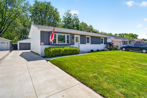 Photo of 8915 17th Ave, Kenosha, WI 53143 (MLS # 1965073)