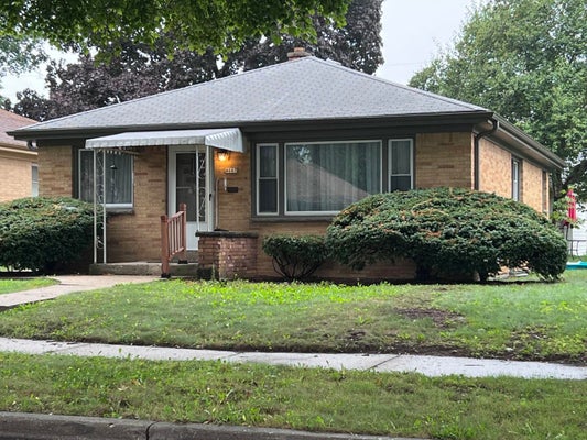 4667 N 67TH ST, MILWAUKEE, WI 53218 - Image 5b5b02e7a2d0d4f3ed05d5ddf60b17e5/375371335