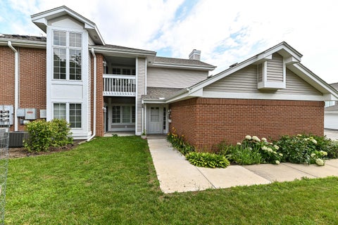 Photo of 9111 Westlake Dr, Greendale, WI 53129 (MLS # 1970916)