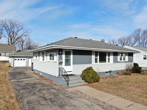 Photo of 622 9th Ave S, Onalaska, WI 54650 (MLS # 1953839)