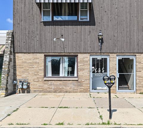Photo of 1118 Grove Ave, Racine, WI 53405 (MLS # 1939695)