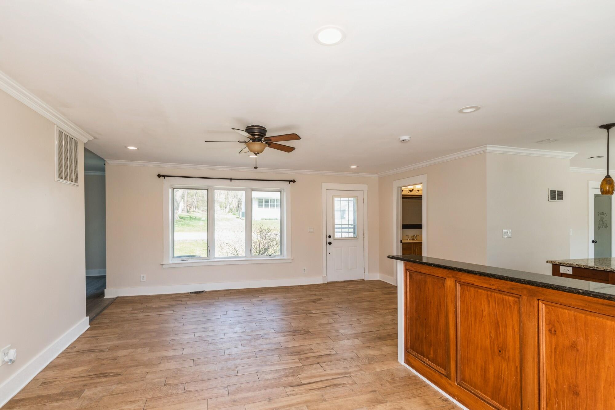 Randall, Wisconsin 53105, United States, 3 Bedrooms Bedrooms, ,2 BathroomsBathrooms,Residential,Active,140341
