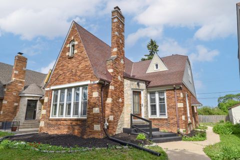 Photo of 4306 N 21st St, Milwaukee, WI 53209 (MLS # 1964169)