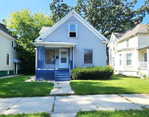 Photo of 1640 Boyd Ave, Racine, WI 53405 (MLS # 1947265)