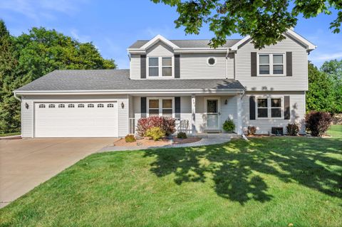 Photo of 7382 S 39th Ct, Franklin, WI 53132 (MLS # 1937096)