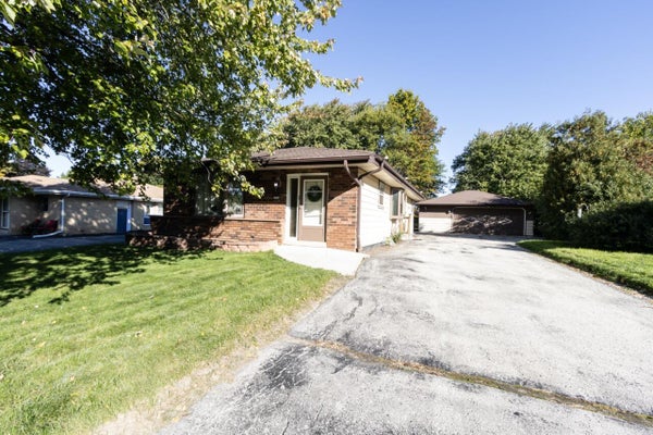 5314 W ALLERTON AVE, MILWAUKEE, WI 53220 - Image 5c2e6ed75fef4dcbdeae812746ccb45d/1739955478