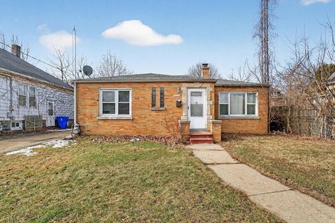 Photo of 6516 21st Ave, Kenosha, WI 53143 (MLS # 1950654)