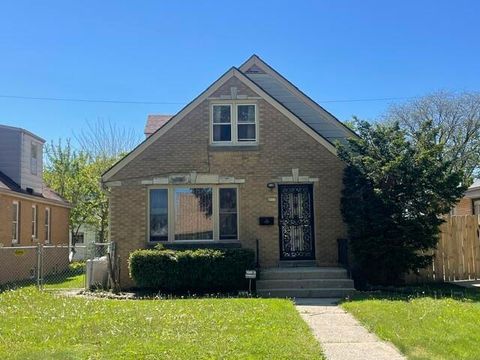 Photo of 4915 N 66th St, Milwaukee, WI 53218 (MLS # 1962156)