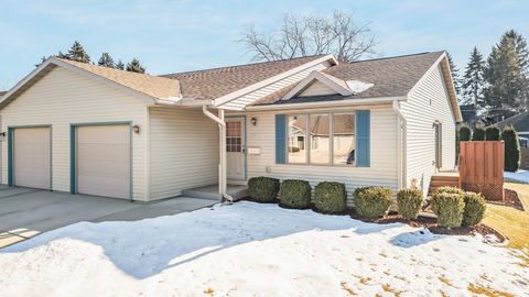 Photo of 2501 Carmen Ave, Sheboygan, WI 53081 (MLS # 1950443)
