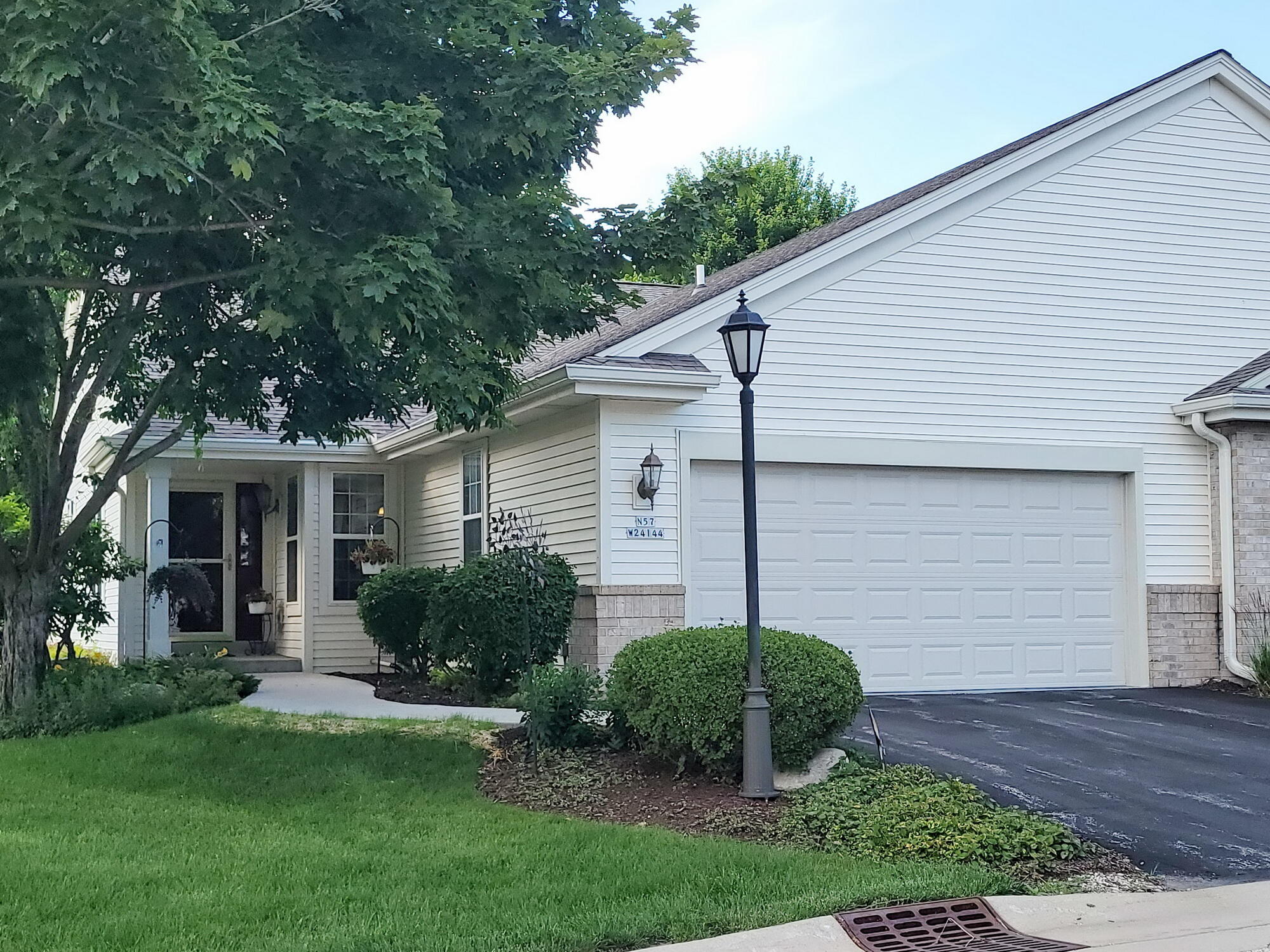 N57W24144 N Sycamore Cir, Sussex, WI 53089 — condo for sale in the Greater Milwaukee area, listed at $448,900