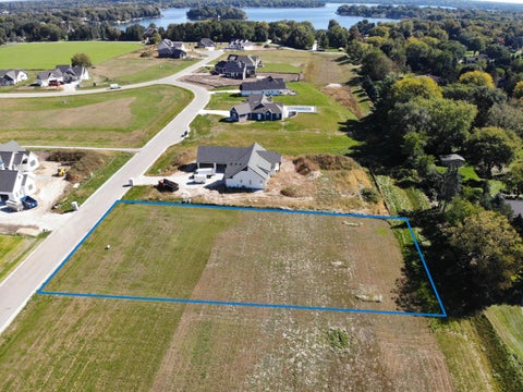 Photo of N62W35631 Doolan Dr, Lac La Belle, WI 53066 (MLS # 1982762)