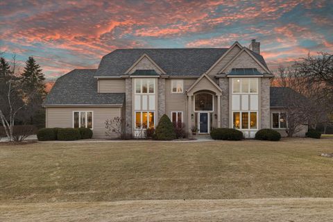 Photo of 10431 N Gazebo Hill Pkwy E, Mequon, WI 53092 (MLS # 1905146)