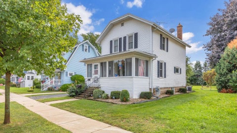 Photo of 172 7th St, Fond Du Lac, WI 54935 (MLS # 1979491)
