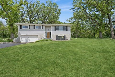 Photo of W6086 Water Tower Pl, Walworth, WI 53184 (MLS # 1964316)