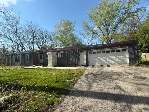 Photo of 4646 Chicory Rd, Mount Pleasant, WI 53403 (MLS # 1969837)