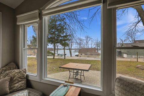 Photo of S70W17778 Muskego Dr, Muskego, WI 53150 (MLS # 1955395)