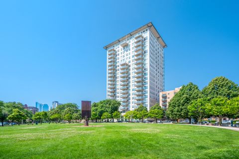 1313 N Franklin Pl, Milwaukee, WI 53202 - #: 1924987