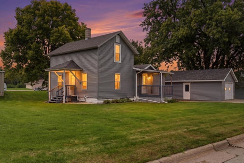Photo of 112 Wall St W, Holmen, WI 54636 (MLS # 1982617)