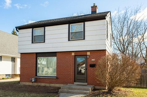 Photo of 2750 N 61st St, Milwaukee, WI 53210 (MLS # 1955093)