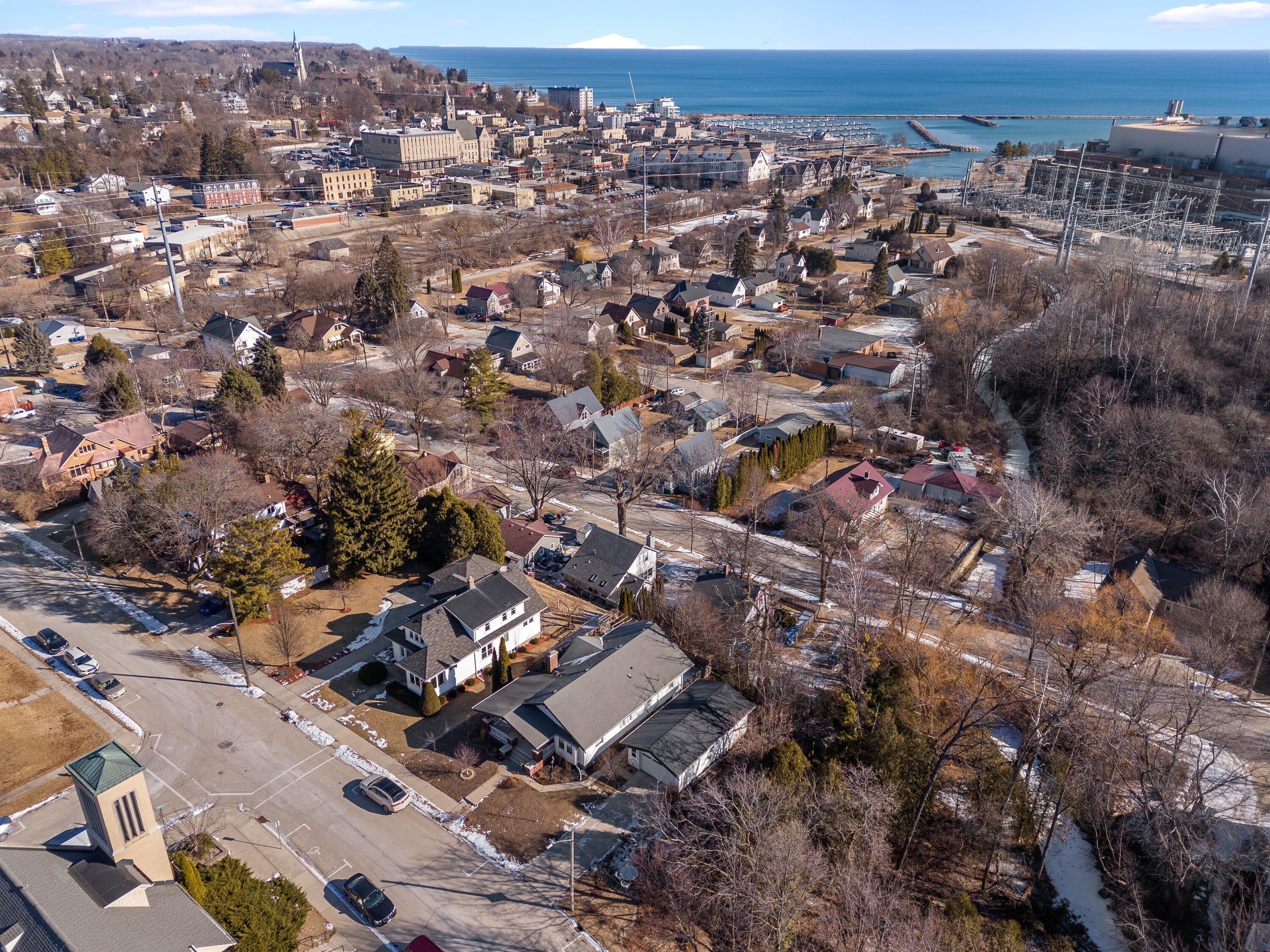 Port Washington, Wisconsin 53074, United States, 2 Bedrooms Bedrooms, ,2 BathroomsBathrooms,Residential,Pending,6484