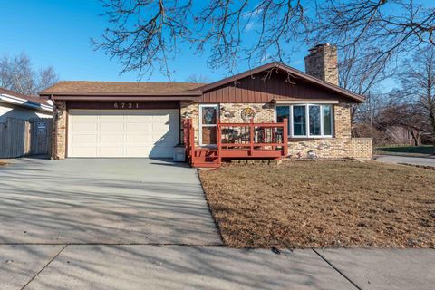 Photo of 6721 59th Ave, Kenosha, WI 53142 (MLS # 1946963)