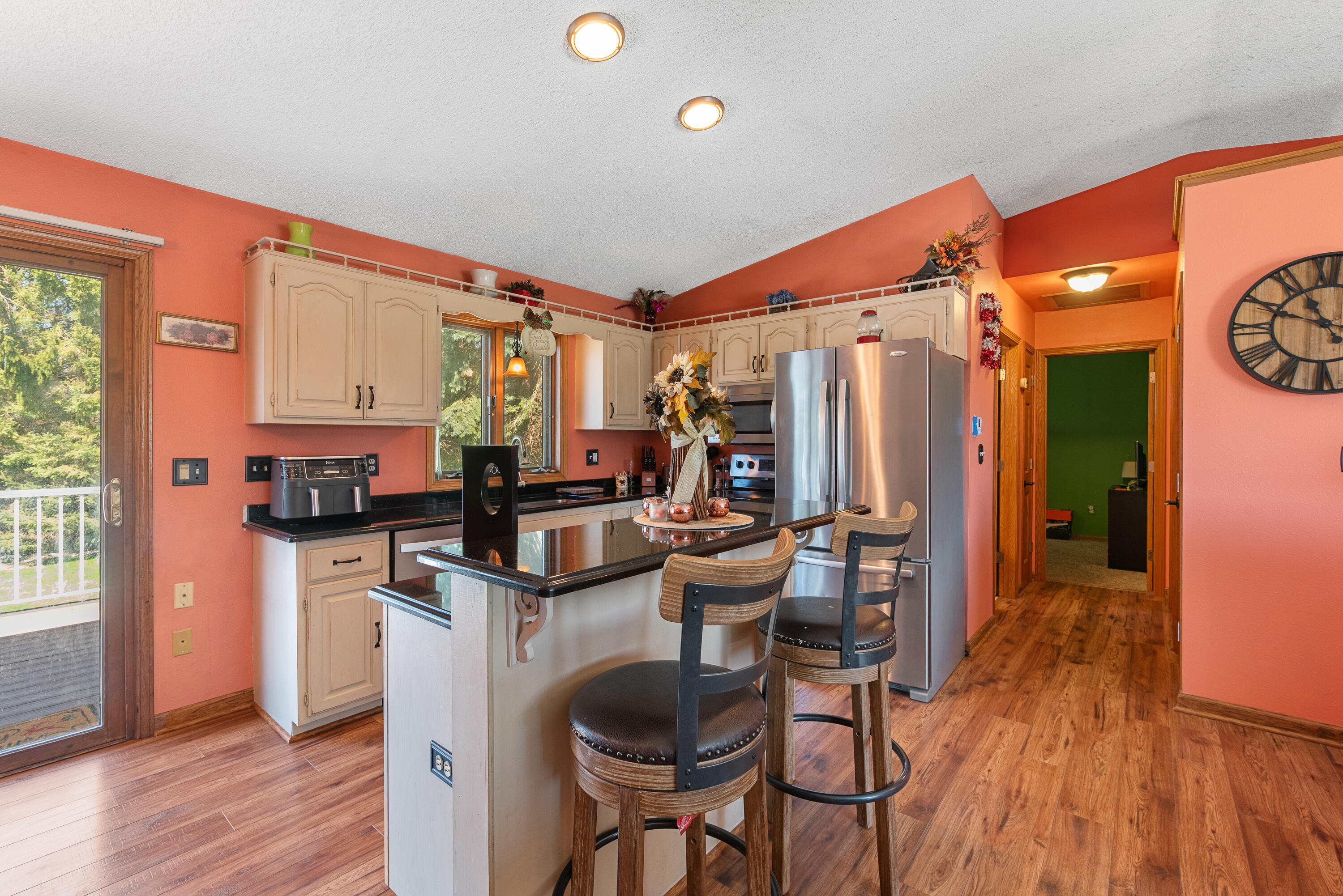 Belgium, Wisconsin 53004, United States, 3 Bedrooms Bedrooms, ,2 BathroomsBathrooms,Residential,Pending,127605