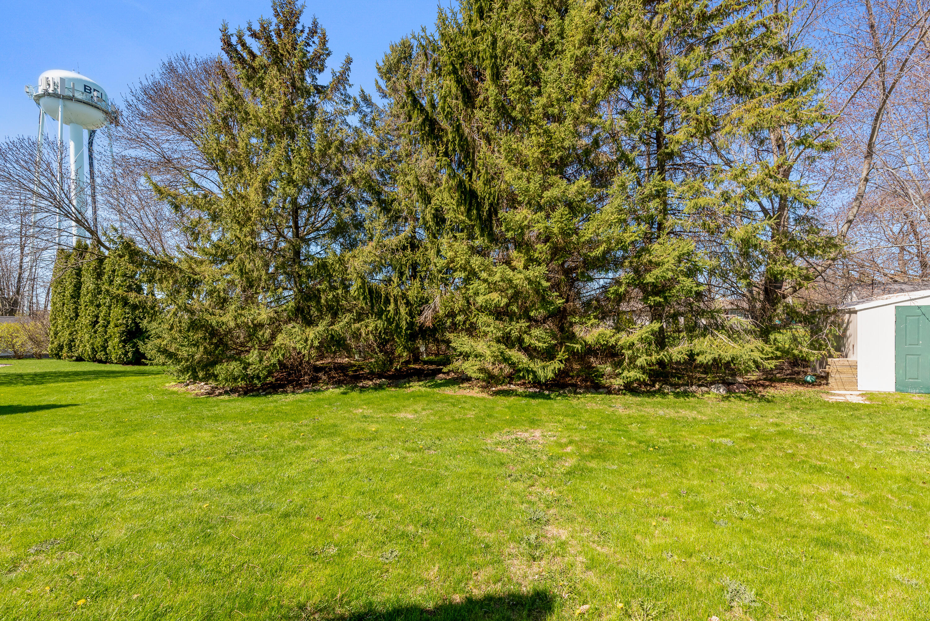 Belgium, Wisconsin 53004, United States, 3 Bedrooms Bedrooms, ,2 BathroomsBathrooms,Residential,Pending,127605