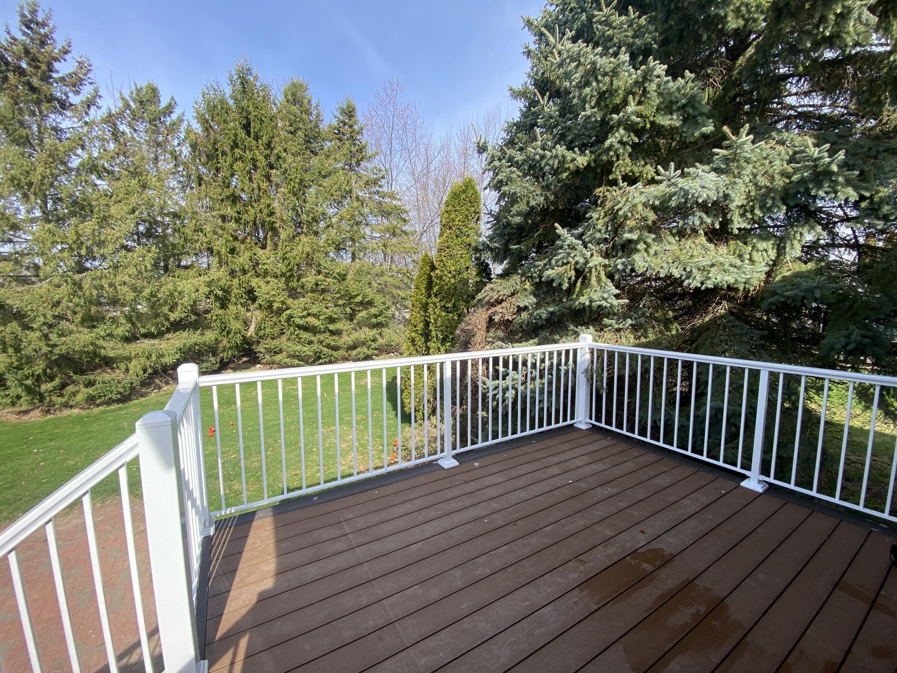 Belgium, Wisconsin 53004, United States, 3 Bedrooms Bedrooms, ,2 BathroomsBathrooms,Residential,Pending,127605