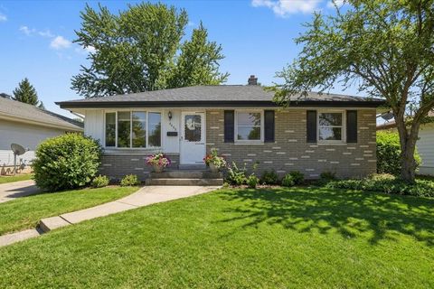 Photo of 6403 W Spokane St, Milwaukee, WI 53223 (MLS # 1956470)