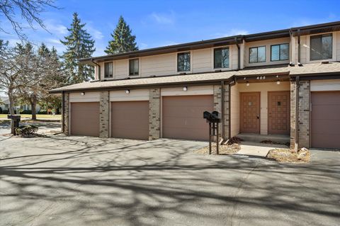 Photo of 405 Cheviot Chase -, Waukesha, WI 53186 (MLS # 1955261)