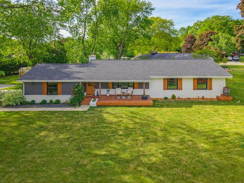 Photo of 5272 W Silverleaf Ln, Brown Deer, WI 53223 (MLS # 1965375)