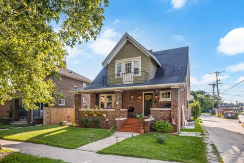 Photo of 6016 33rd Ave, Kenosha, WI 53142 (MLS # 1986364)