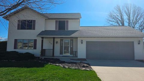 Photo of 118 Columbine Ln, Sheboygan Falls, WI 53085 (MLS # 1958784)