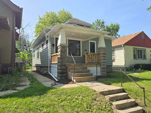 Photo of 4933 N 38th St, Milwaukee, WI 53209 (MLS # 1977486)