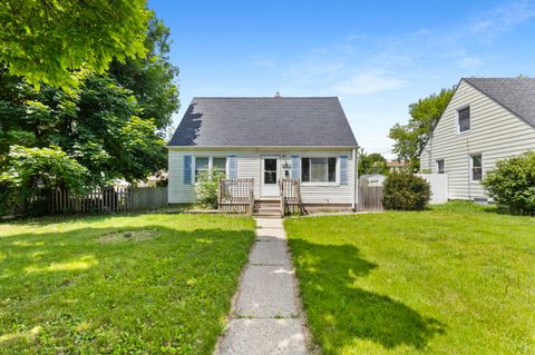 Photo of 5675 N 58th St, Milwaukee, WI 53218 (MLS # 1969610)