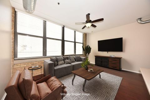 Photo of 1924 N Hubbard St, Milwaukee, WI 53212 (MLS # 1950813)