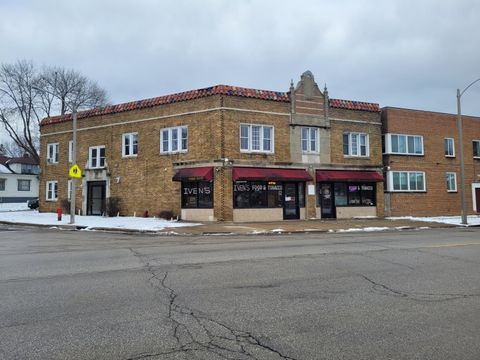 Photo of 2834 W Atkinson Ave, Milwaukee, WI 53209 (MLS # 1948859)