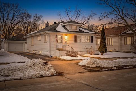 Photo of 2212 16th St S, La Crosse, WI 54601 (MLS # 1952559)