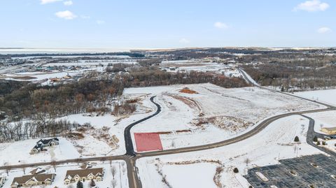 Photo of 1423 Eastwind Ln, Fond Du Lac, WI 54937 (MLS # 1949227)