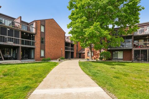 Photo of 4215 N 100th St, Milwaukee, WI 53222 (MLS # 1963721)