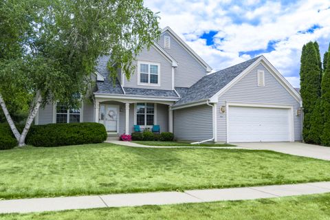 Photo of 601 Bridlewood Ln, Watertown, WI 53094 (MLS # 1973263)