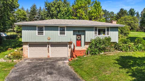 Photo of W293S3017 Ancestral Dr, Genesee, WI 53188 (MLS # 1978096)